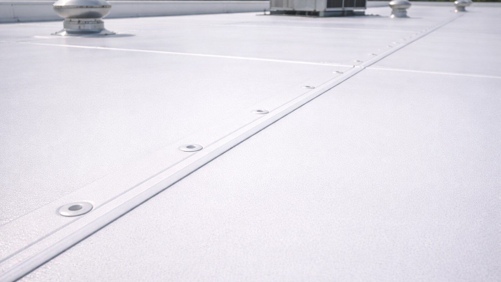 ПВХ мембрана: когда лучше для плоских кровель